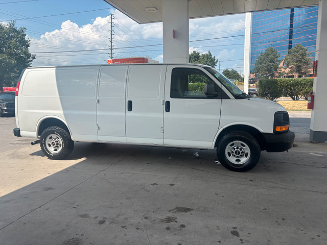 2013 GMC Savanna 3500 Extended  in Cars & Trucks in City of Toronto