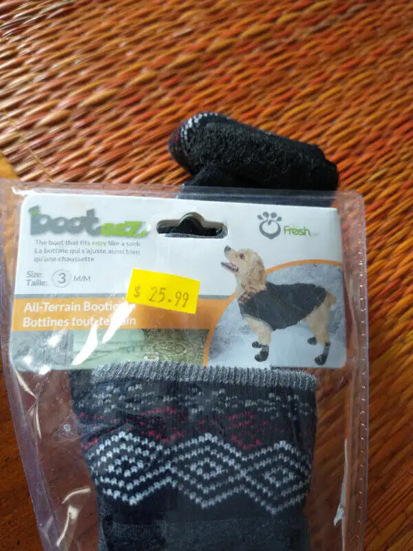 BN set of dog all terrain booties in size M. in Accessories in Oakville / Halton Region - Image 3