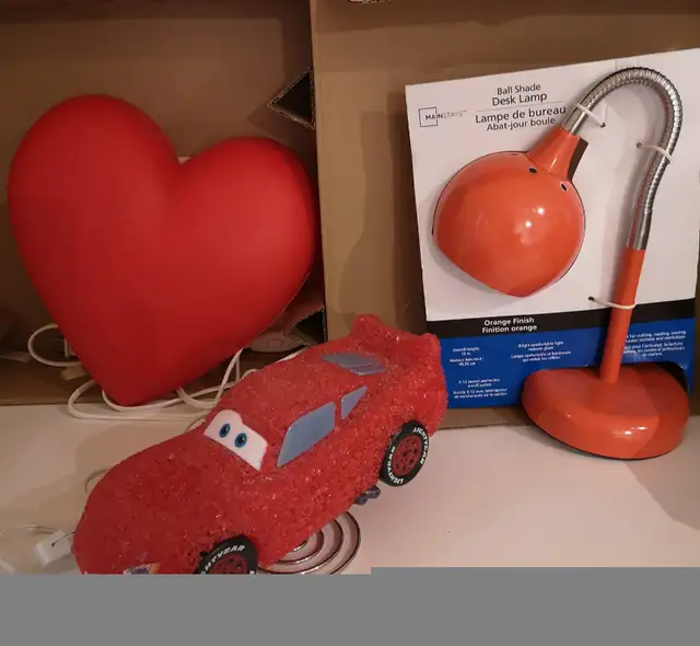 Set Of 3 Candle Painted Wine Glass Crackle Stem Candle Holder in Home Décor & Accents in Oshawa / Durham Region - Image 7