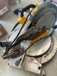 DeWalt Compound Miter Saw