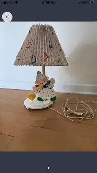 Musical lamp for baby room - Lampe musicale pour chambre  bébé  