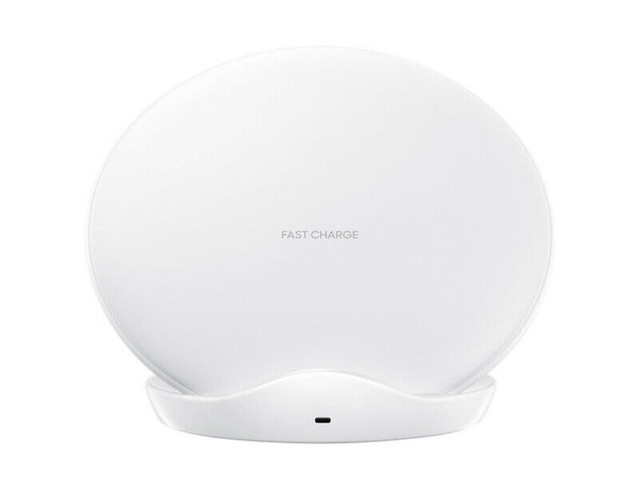 Samsung Wireless Chargers - NEW IN BOX in Cell Phone Accessories in Abbotsford - Image 3