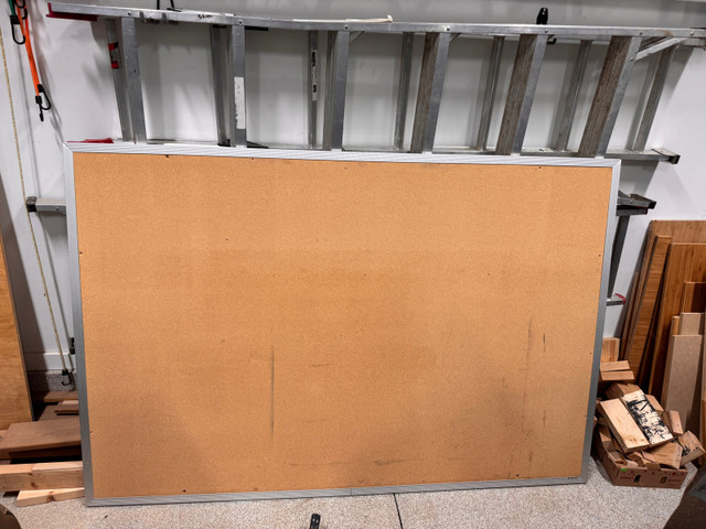 Large Bulletin Board in Other Business & Industrial in Saskatoon - Image 2