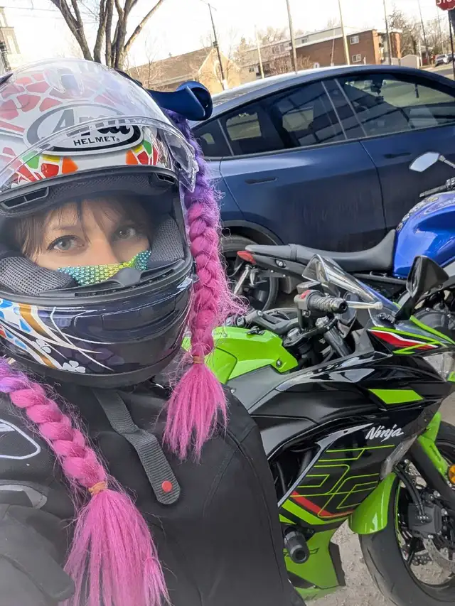 2023 Kawasaki Ninja 650 KRT Edition w/ABS in Sport Bikes in Edmonton - Image 9