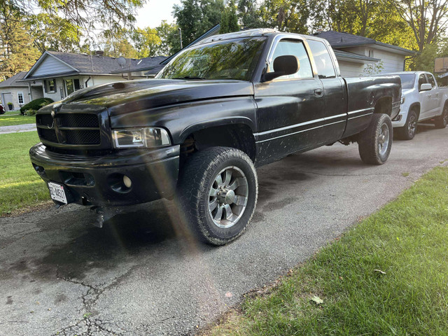 1999 dodge ram 2500 24v 5.9 4x4 in Cars & Trucks in Kawartha Lakes - Image 4