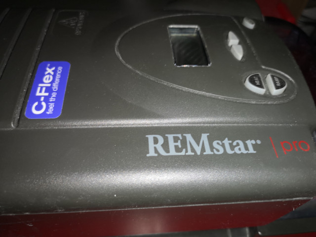 Respironics REMstar Pro C-Flex CPAP machine in Health & Special Needs in Markham / York Region - Image 2