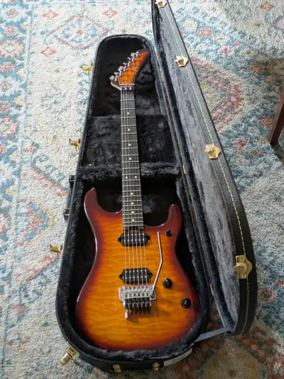 EVH 5150 Series Deluxe Guitar with Hard Case, View more