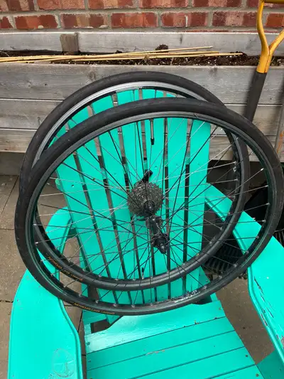 700c wheelset and Gatorskin tires , View more