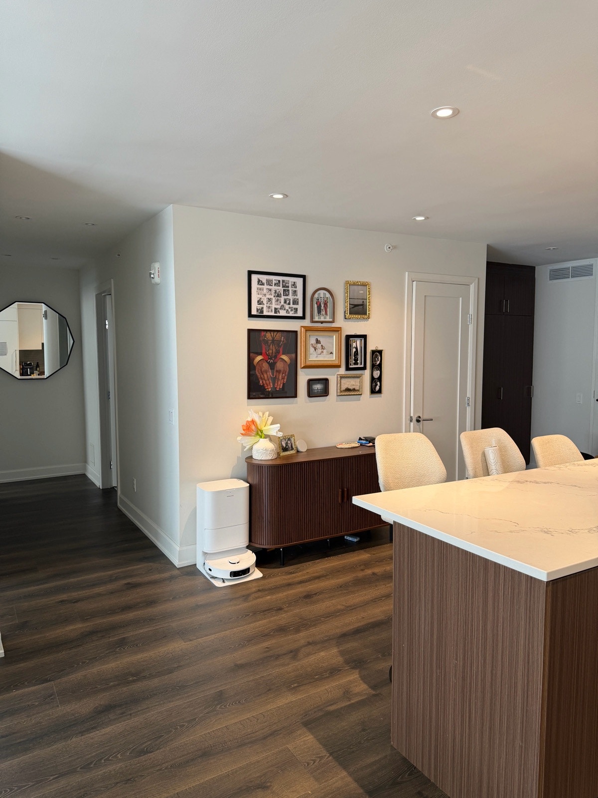 1115 Rue Sherbrooke O — photo 2