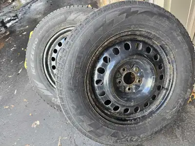 Half used 235/65R17 snow tires on steel wheels off of a 2021 Kia Sedona & Sorento. $250 pls