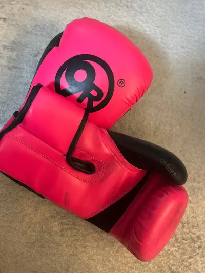 boxing gloves, View more