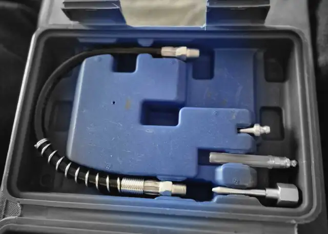 Orion Motor Tech Grease Gun Accessory Kit in Hand Tools in London - Image 4