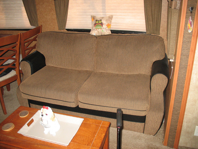 Forest River Cherokee Park Model 39 In Excellent condition in Park Models in Peterborough - Image 3