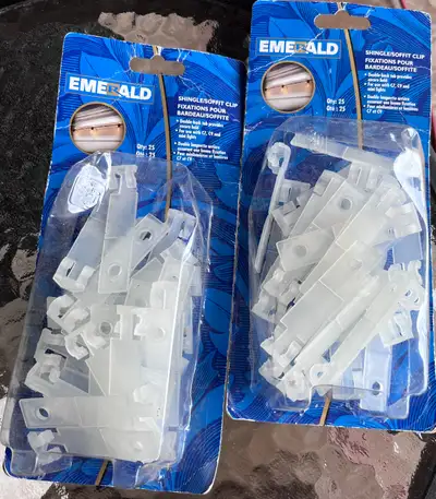 Simplify your holiday decorating with these two packs of brand-new Emerald Shingle/Soffit Clips, per...