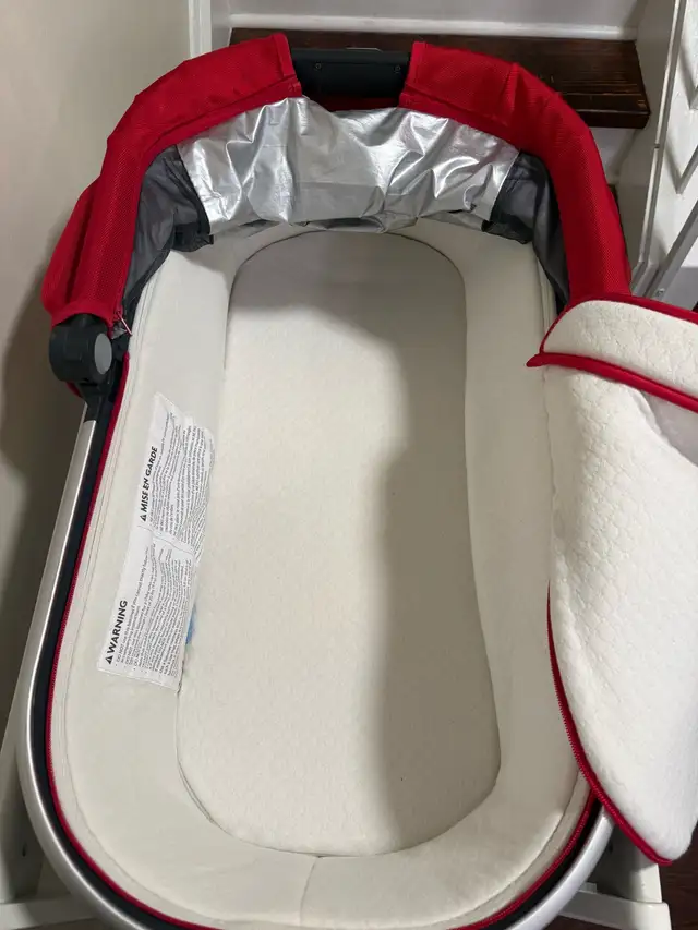 UPPAbaby Bassinet / Stand / and Laundry Hamper Inserts in Cribs in Mississauga / Peel Region - Image 5