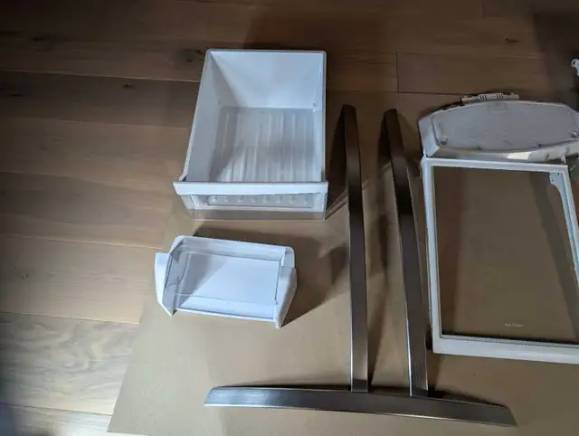 lg refrigerator parts in Refrigerators in Kitchener / Waterloo - Image 10