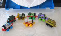 THOMAS & FRIENDS MINI TRAINS CARRYING CASE + 7 MINI TRAINS