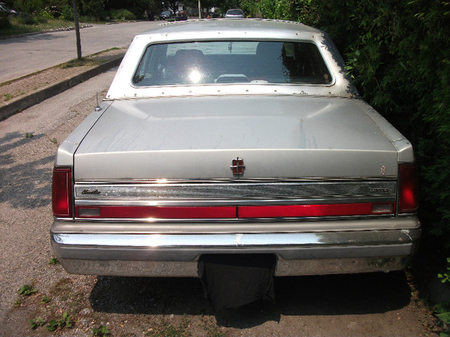 RARE 1988 LINCOLN TOWN CAR CARTIER FOR RESTORATION OR PARTS CAR in Classic Cars in City of Toronto - Image 4