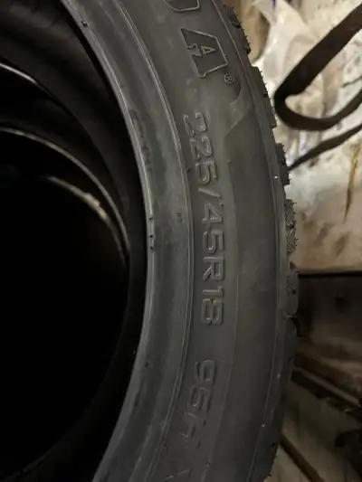 Brand new 225/45/18 650$ cash no tax