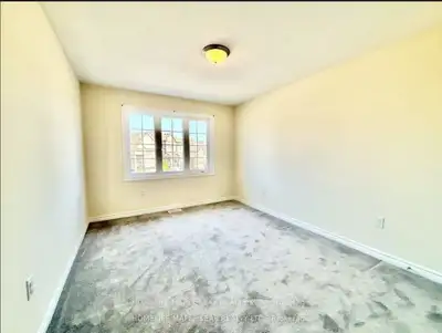 These rooms are available for rent (working girl, student)and offer a comfortable living space in ne...