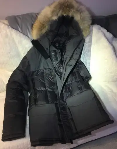 CANADA GOOSE CALLAHAN BLACK LABEL PARKA., View more