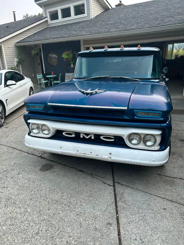 1962 GMC 910  $21,500.  Needs a bit of work, in good shape. Orig