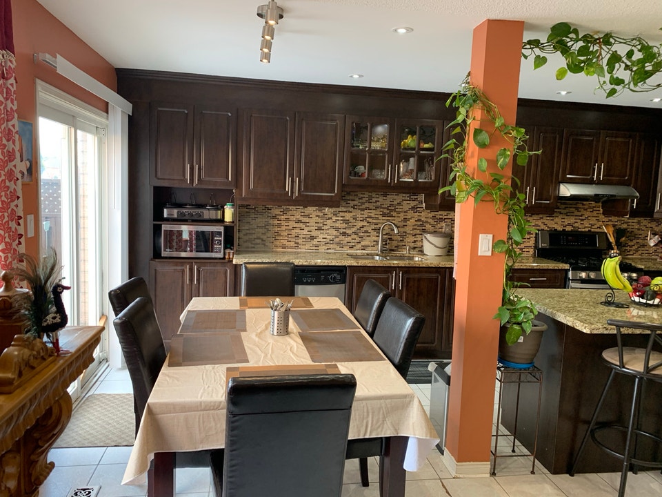 4 Bedrooms House available for lease 3