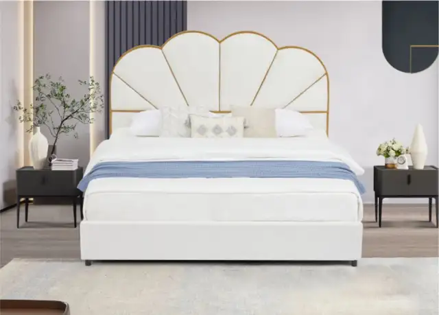 Elegant Platform Bed with Storage & Scalloped Headboard in Beds & Mattresses in Trois-Rivières - Image 4