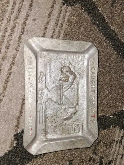 old joke ashtray, View more
