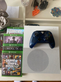 Xbox One S (**4 Games + a Controller**)