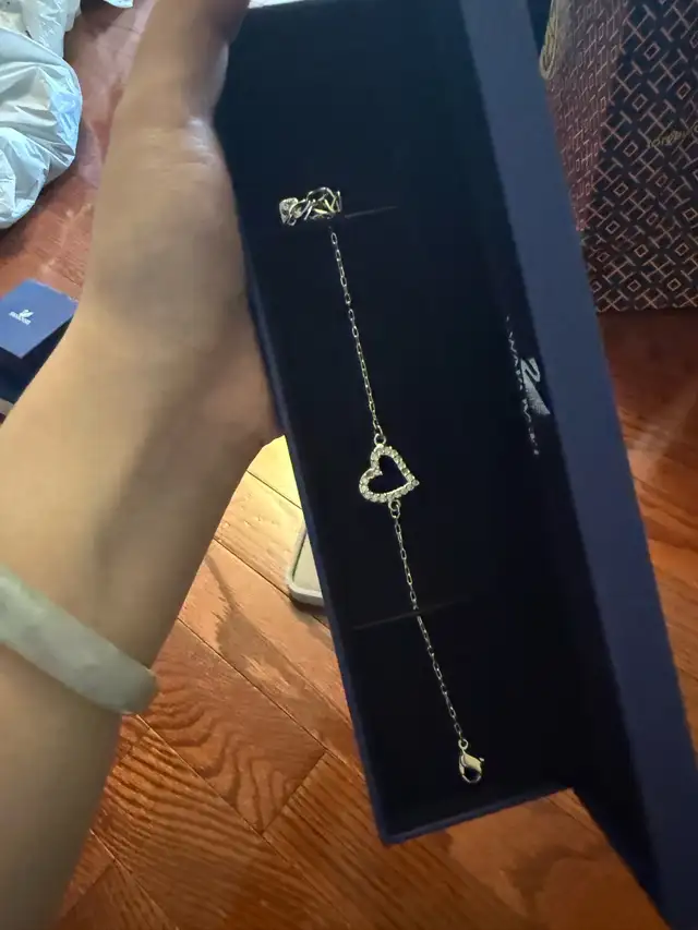 swarovski necklace and bracelet  in Jewellery & Watches in Markham / York Region - Image 3