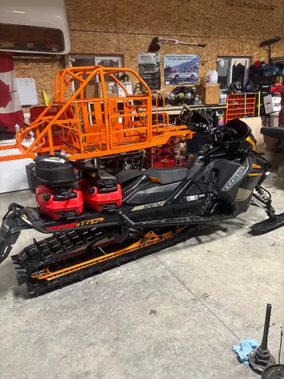 Skidoo summit expert 850 with mbrp can and jaws mid pipe Sled is clean and will be ready to ride bef...