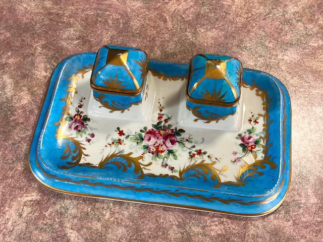 FRANCE - SÈVRES - RARE INKWELL CIRCA 1753 - PERFECT CONDITION dans Art et objets de collection  à Longueuil/Rive Sud - Image 2