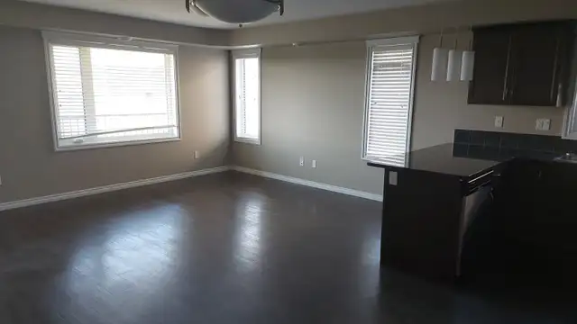 Available TODAY: 3 bedroom Townhouse -Evergreen,Saskatoon62864392980481121