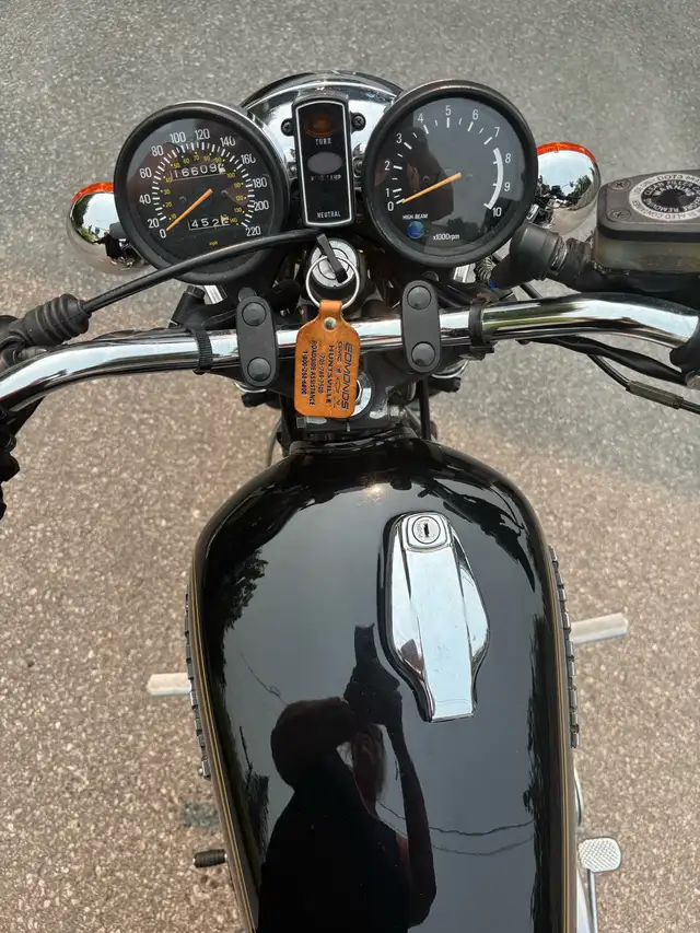 1980 Yamaha XS650  in Street, Cruisers & Choppers in Kawartha Lakes - Image 7