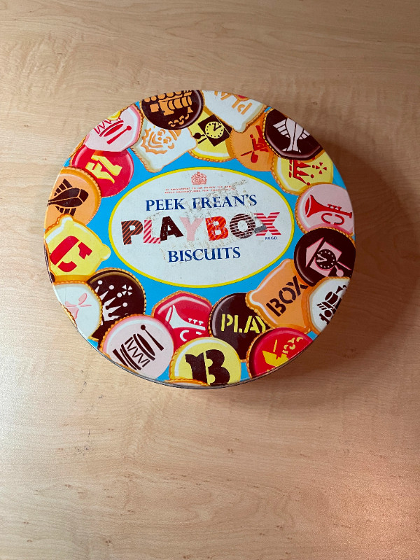 Peek Frean's PlayBox Biscuits Tin - Vintage - London, England in Arts & Collectibles in Saskatoon