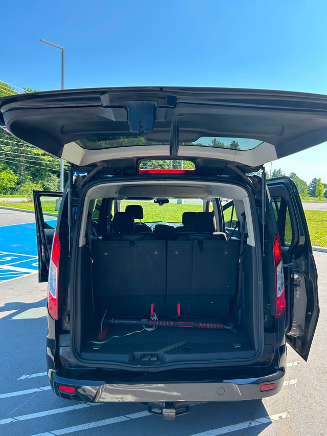 Ford Transit Connect XLT 2015 — photo 4