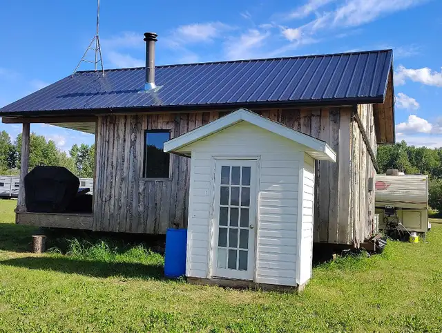 Gorgeous new Lake Cabin on Huge Lot in Houses for Sale in Edmonton - Image 9