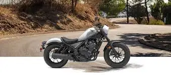 parfaite condition; crash bar + entretien 12000km fait. faites une offre! aucune vente en ligne. Fau...