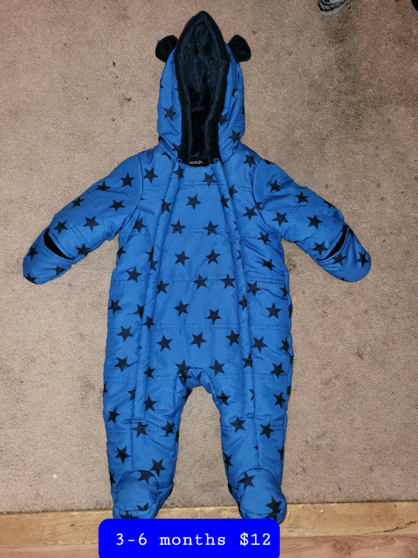 baby snowsuit like new  in Kids & Youth in Belleville