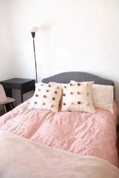 Matelas et cadre de lit double, View more