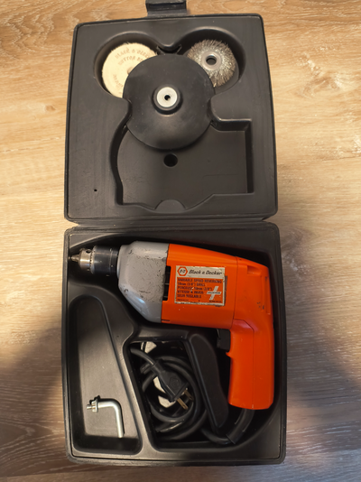 Perceuse (Black & Decker) Drill, View more