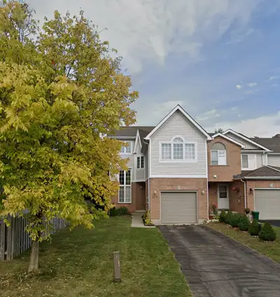 2 bedrooms + living + 1.5 baths for rent in the vicinity of Waterloo University and the Research Par...