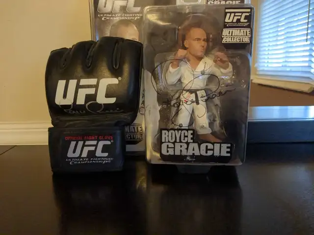 UFC round 5 action figures in Arts & Collectibles in Hamilton - Image 2