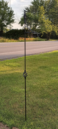 Single Shepherd Metal Hook Stand (Black)