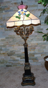 Antique table lamp/candleabra