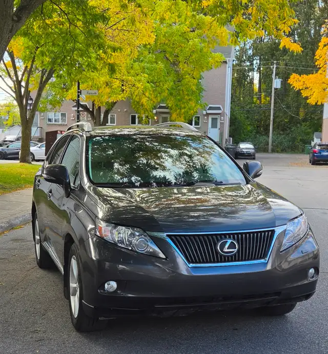 Lexus 2010