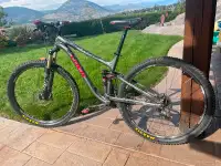 Trek Fuel EX 8 Mountain Bike