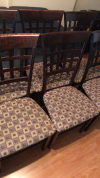 6 chaises de cuisine en bois