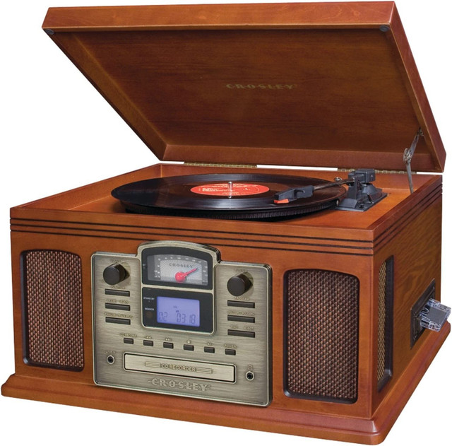 Crosley Director 8-in-1 Recording Entertainment Center. Bluetoot in Stereo Systems & Home Theatre in Mississauga / Peel Region